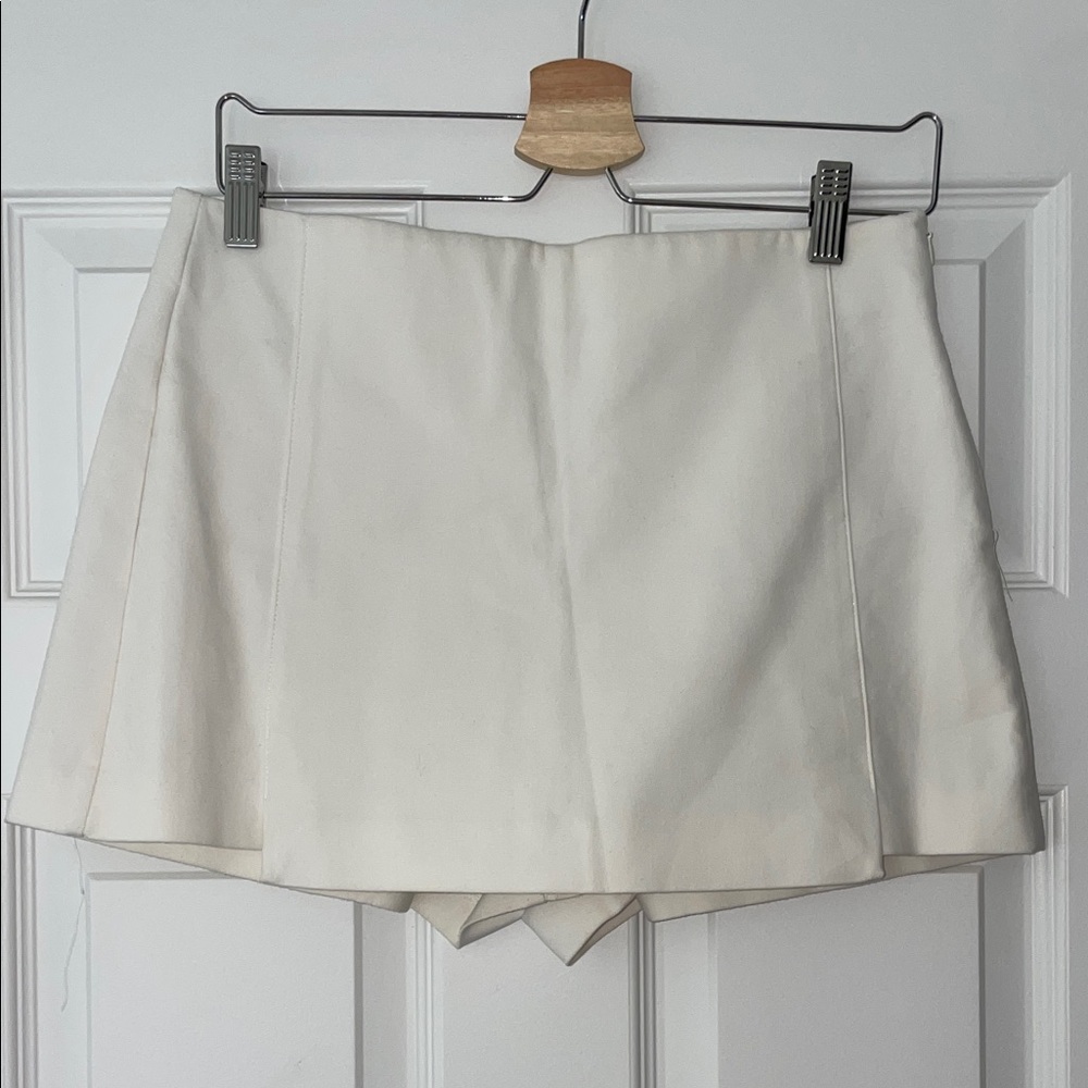 Zara White Skort